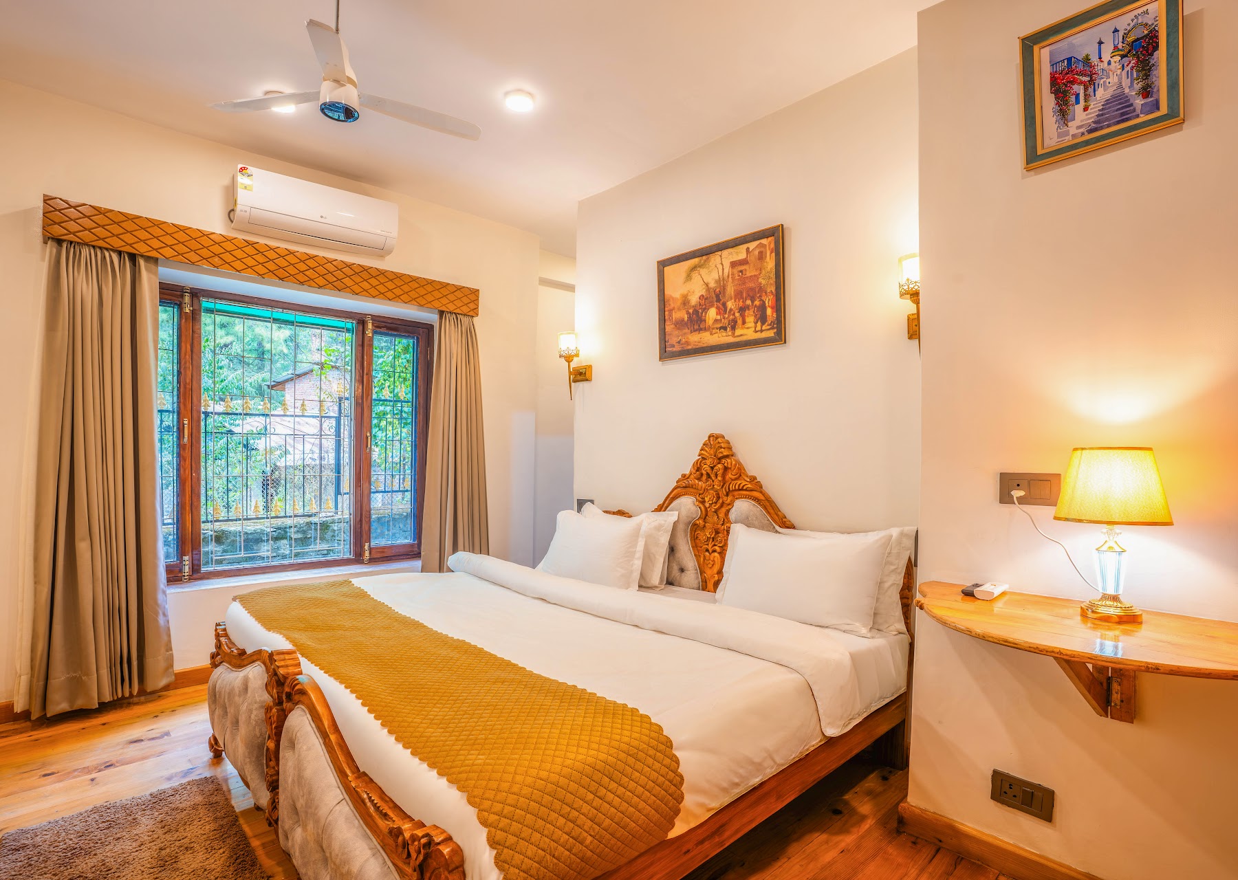 Second bedroom interior in the ground-floor suite
