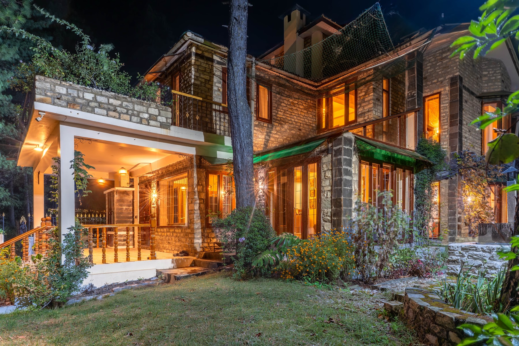 Exterior detail of River Stone Villa
